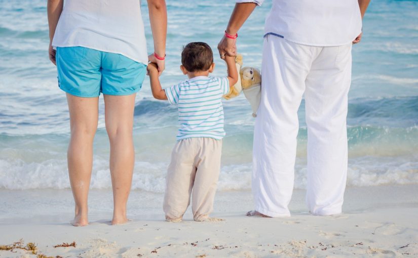 Famille à la mer